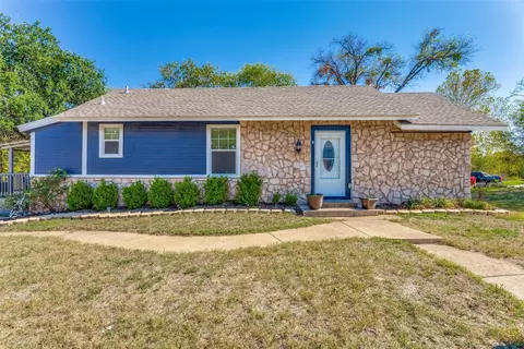 2922 NW 19th St, Fort Worth, TX 76106