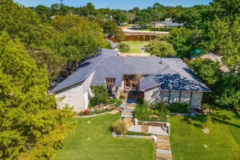 9703 Winding Ridge Dr, Dallas, TX 75238