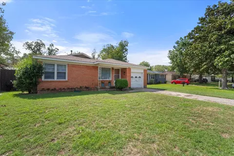 6213 Sundown Dr, Fort Worth, TX 76114