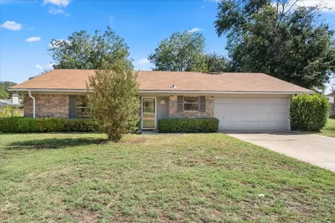 504 Kent Dr, Pittsburg, TX 75686