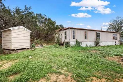 403 Skyline Dr, Granbury, TX 76048