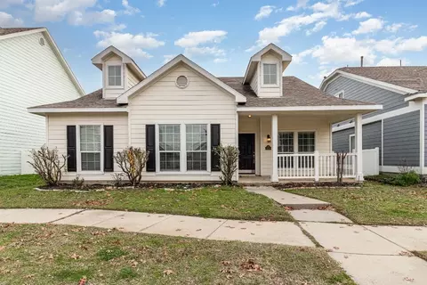 1630 Mary Ln, Aubrey, TX 76227