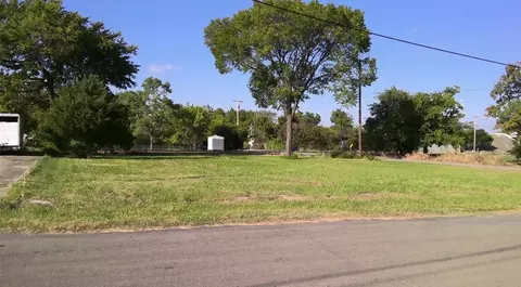 2706 Morse St, Greenville, TX 75401