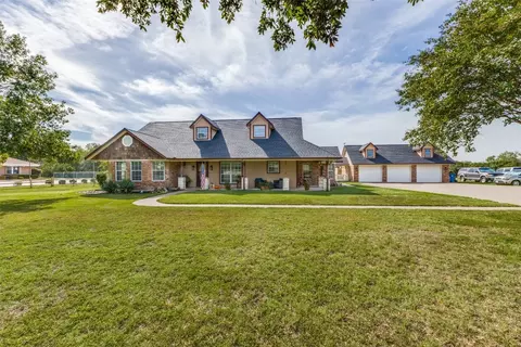 3657 Emhouse Rd, Corsicana, TX 75110