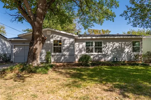 204 W Cedar St, Hurst, TX 76053