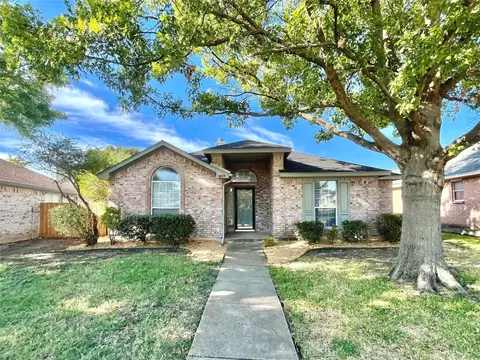 2629 Park Valley Dr, Mesquite, TX 75181