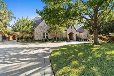 6540 Crestpoint Dr, Dallas, TX 75254