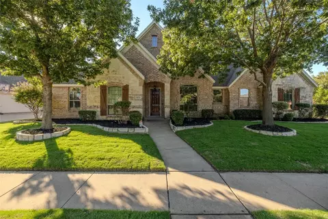8154 Westwind Ct, North Richland Hills, TX 76182