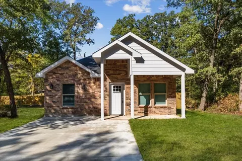 6176 Chickasaw Dr, Mabank, TX 75156