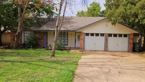 3516 Raynorwood Ct, Arlington, TX 76015