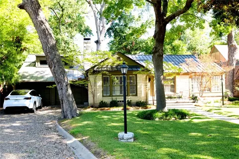 7031 Wildgrove Ave, Dallas, TX 75214