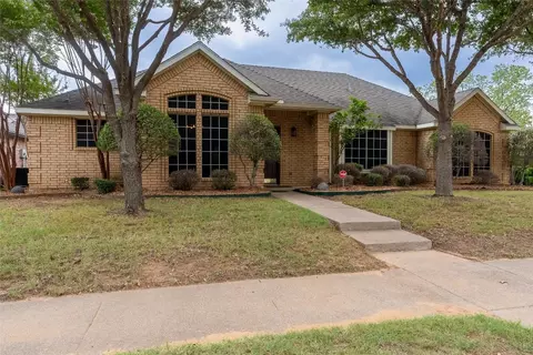5607 Andalusia Trl, Arlington, TX 76017