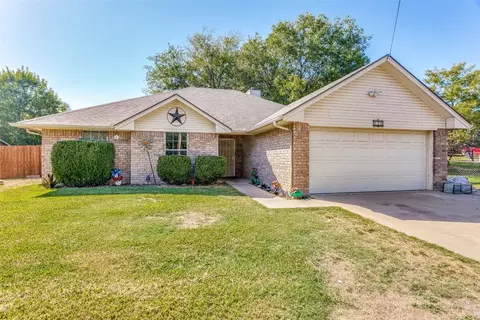 121 Coronado Trl, Weatherford, TX 76087