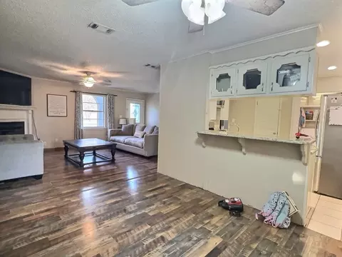 1000 E Ohio St, Van, TX 75790 photo 4