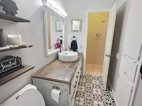 1000 E Ohio St, Van, TX 75790 photo 11