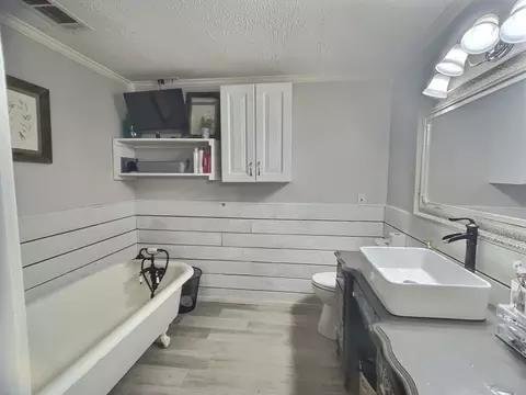 1000 E Ohio St, Van, TX 75790 photo 9