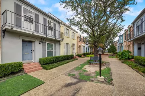 9842 Valley Meadow Ct, Dallas, TX 75220
