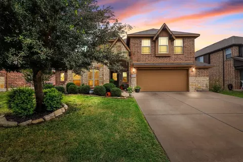 1353 Broadmoor Dr, Burleson, TX 76028