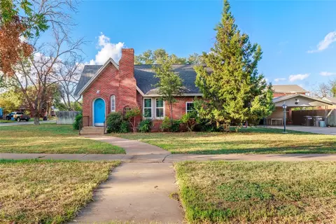 606 W 12th St, Brady, TX 76825