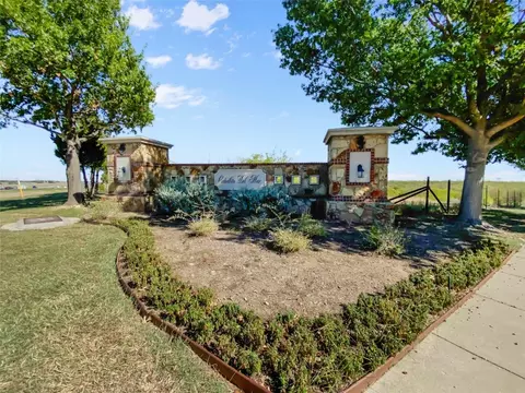 4025 Mantis St, Fort Worth, TX 76106