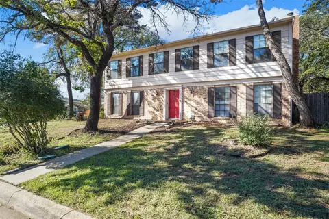 4612 Lindberg Dr, Arlington, TX 76016