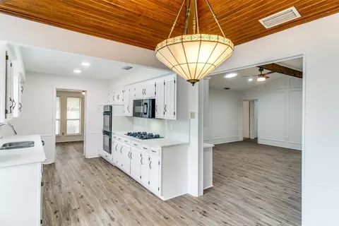 516 Oakcrest Dr, Coppell, TX 75019 photo 17
