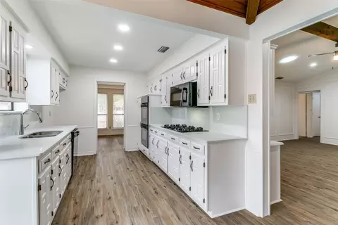 516 Oakcrest Dr, Coppell, TX 75019 photo 15