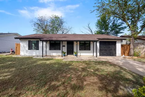 505 Stonewall Dr, Euless, TX 76039