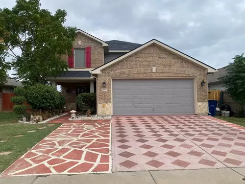 1947 Pez Dr, Grand Prairie, TX 75051