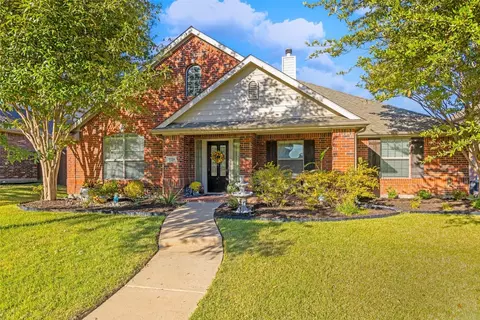 7725 Glencrest Dr, Sachse, TX 75048