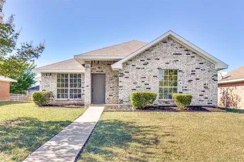 1307 Crosscreek Ln, Seagoville, TX 75159
