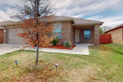 652 Yarborough St, Crowley, TX 76036