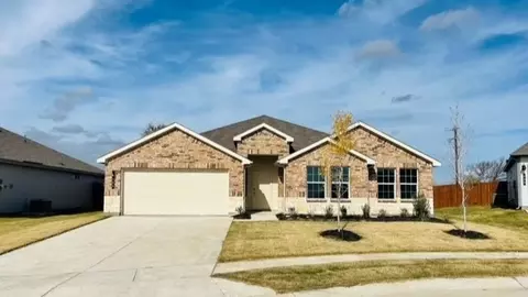 504 Highland Park Trl, Alvarado, TX 76009