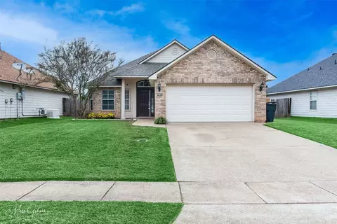 610 Whitefield Ln, Bossier City, LA 71112