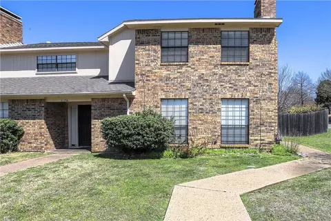 2179 Southern Pl #B, Carrollton, TX 75006