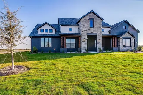 2320 Kinley Brook Dr, Waxahachie, TX 75167