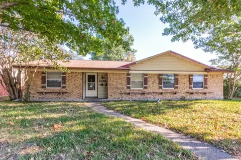 2218 Aloha Dr, Mesquite, TX 75150