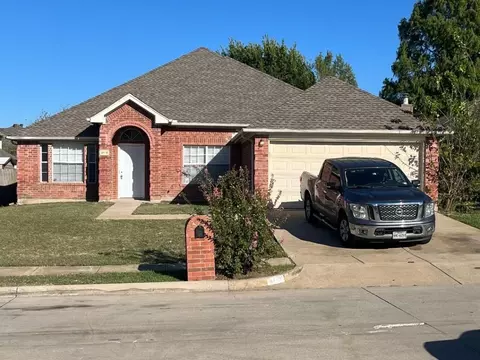 8119 Modesto Dr, Arlington, TX 76001