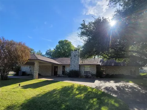 6103 Laredo Ct, Granbury, TX 76049