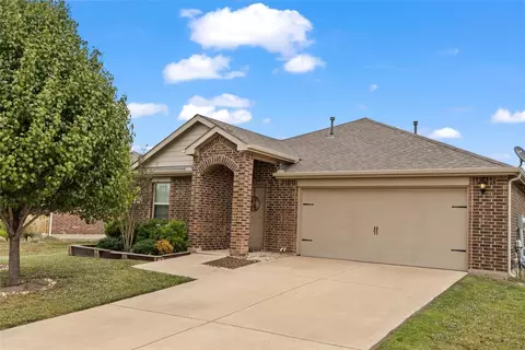 1303 Savannah Ridge Dr, Princeton, TX 75407