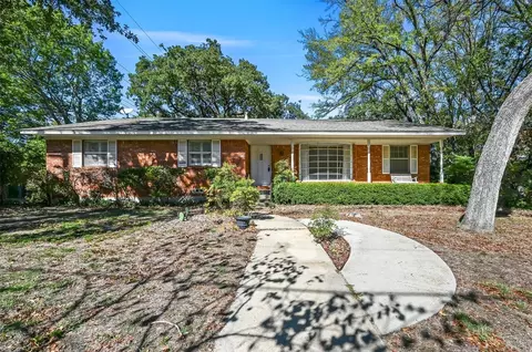 2109 Emerson Ln, Denton, TX 76209