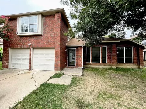 1011 Silver Spruce Dr, Arlington, TX 76001