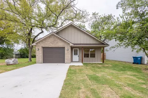 808 W Walker St, Denison, TX 75020