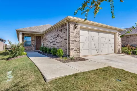 1217 Eagle Ln, Krugerville, TX 76227