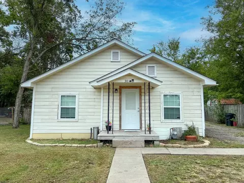 310 Robertson St, Sulphur Springs, TX 75482