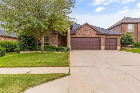5305 Molasses Dr, Fort Worth, TX 76179
