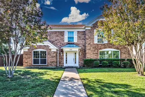 1222 Saint Tropez Dr, Carrollton, TX 75006