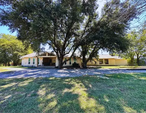 4 Glencove Cir, Lucas, TX 75002