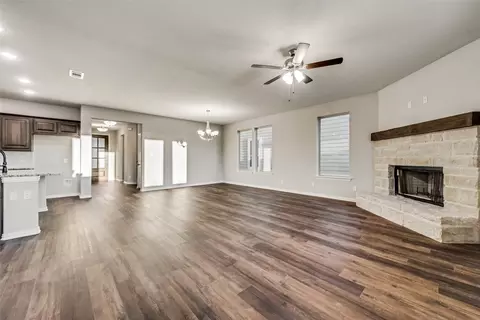 Living - 525 Smith Rd, Springtown, TX 76082 photo 1 of 4