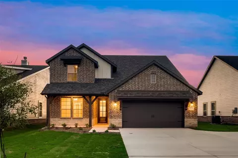 525 Smith Rd, Springtown, TX 76082